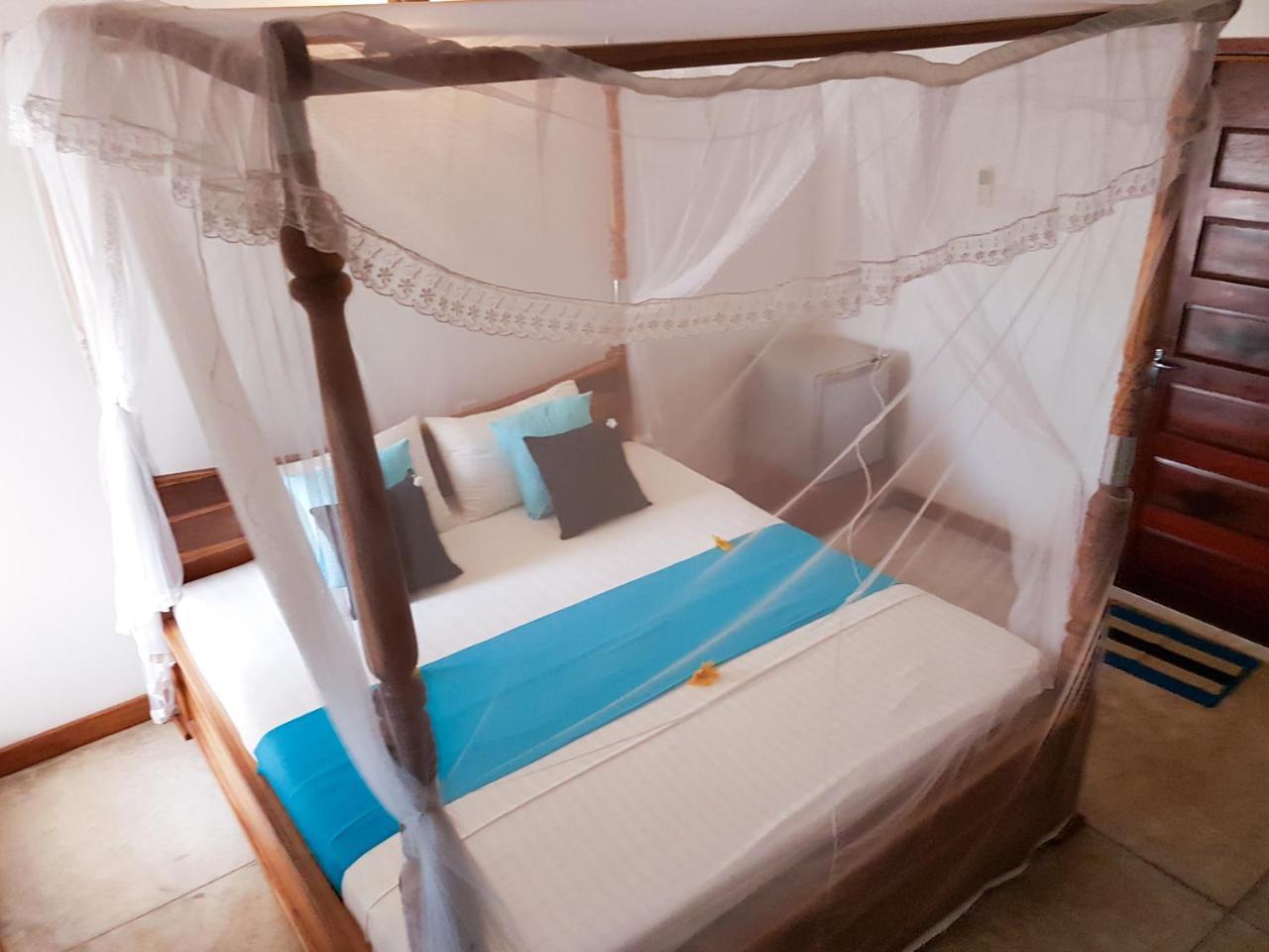 White Villa Beach Resort ميريسا المظهر الخارجي الصورة