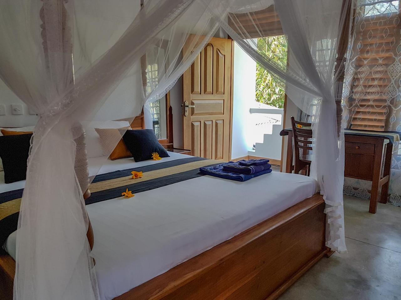 White Villa Beach Resort ميريسا المظهر الخارجي الصورة